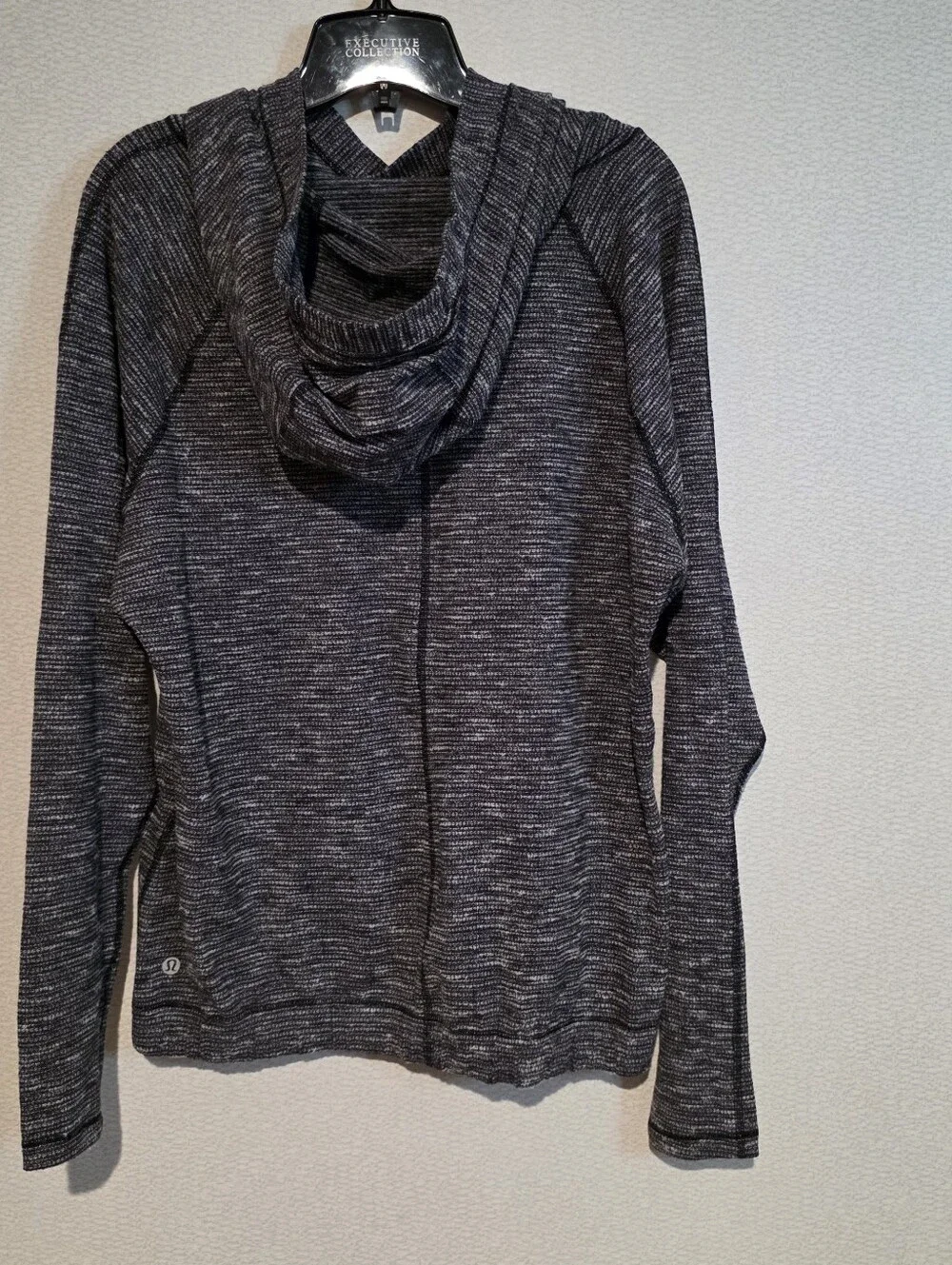 Lululemon Heathered Gray Black Pullover Hoodie Size 12